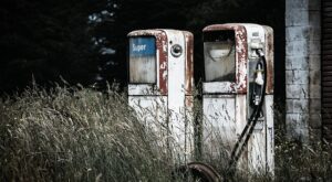Rüyada Benzin İstasyonunda Olmak