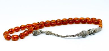 Rüyada Birine Tesbih Vermek