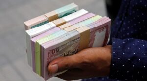 Rüyada Birini Takım Elbiseli Görmek