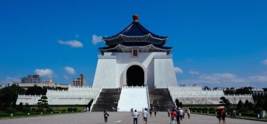 Rüyada Denizde Yat İle Gezmek