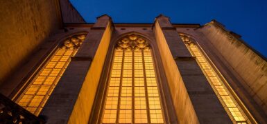 Rüyada Eline Krem Sürmek