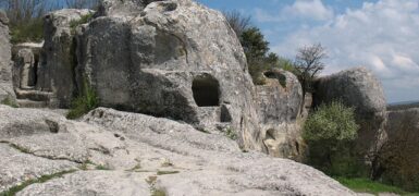 Rüyada Eski Sevgilinin Senden Kaçması