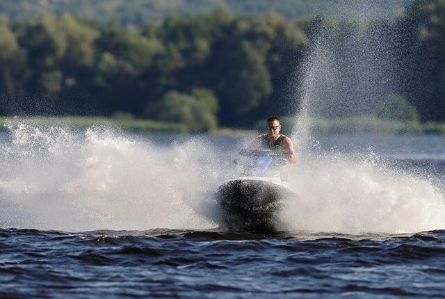 Rüyada Jet Ski Görmek