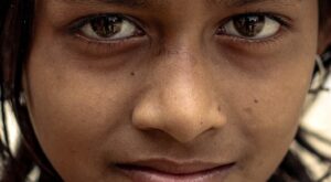 Rüyada Kalp Krizi Geçiren Birini Kurtarmak