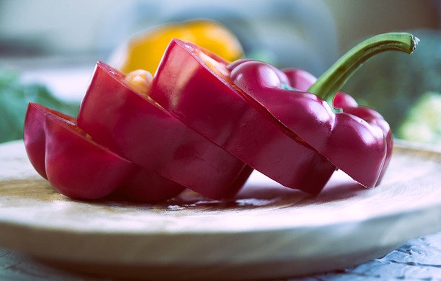 Rüyada Kırmızı Ruj Sürmek Rüyada Kırmızı Ruj Sürmek