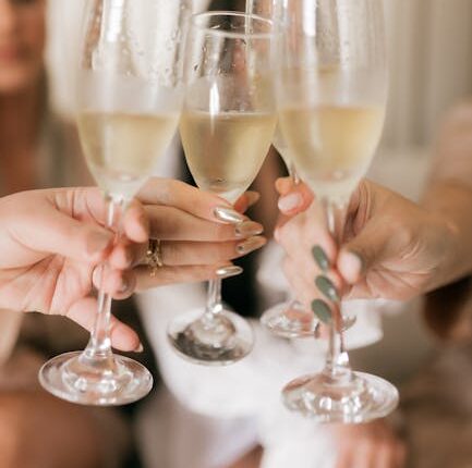 Rüyada Arkadaşının Hırsızlık Yaptığını Görmek