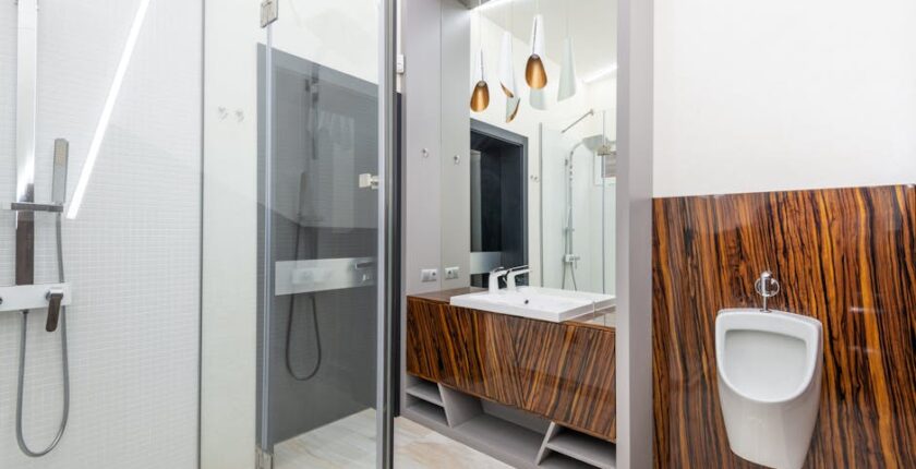 Rüyada Çiş Yapan Birini Görmek