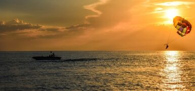 Rüyada Ölmüş Kayınpederin Para Vermesi