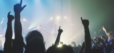 Rüyada Beyaz Başörtülü Kadın Görmek